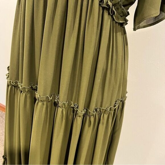 Elegant Olive Green Maxi Dress - Picture 4 of 12
